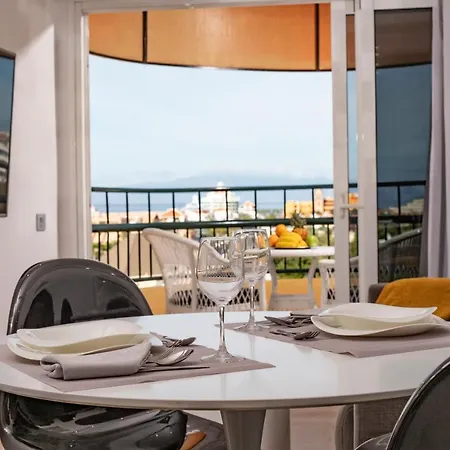 Luxury Boutique In Torres Del Sol Apartment Playa de las Americas (Tenerife)