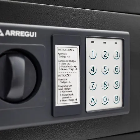 Luxury Boutique In Torres Del Sol